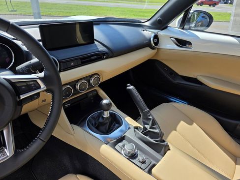 New 2025 MAZDA MX-5 Miata RF Grand Touring image 21