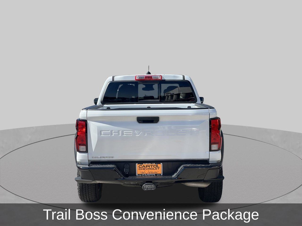Used 2024 Chevrolet Colorado Trail Boss w/ Advanced Trailering Package AWD/4WD image 4