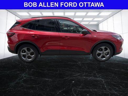 Used 2025 Ford Escape ST-Line w/ Equipment Group 301A FWD image 7