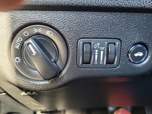 Used 2022 Dodge Charger SXT w/ Leather Interior Group image 34