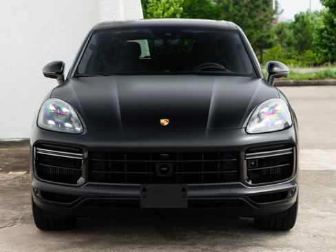 Used 2023 Porsche Cayenne Turbo AWD/4WD image 13