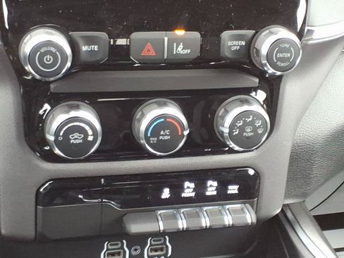 New 2026 RAM 1500 Express AWD/4WD image 20