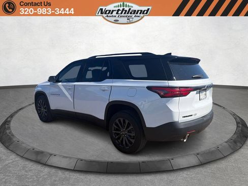 Used 2023 Chevrolet Traverse RS FWD image 7