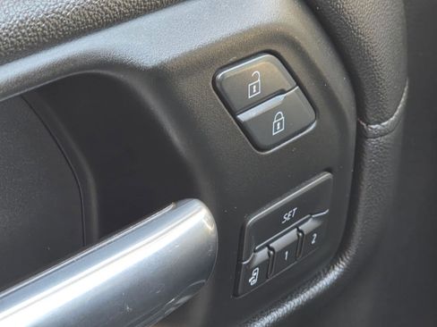 Used 2019 Chevrolet Silverado 1500 LTZ w/ LTZ Texas Edition image 11