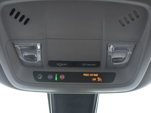 Used 2020 Chevrolet Malibu LT image 29