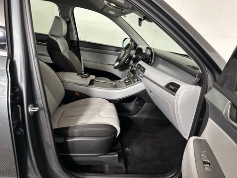 Certified 2022 Hyundai Palisade SE image 28