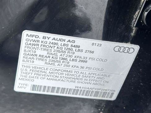 Used 2023 Audi Q5 2.0T Premium w/ Convenience Package AWD/4WD image 25