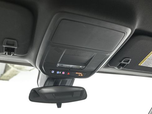 Used 2025 Chevrolet Equinox LT image 24