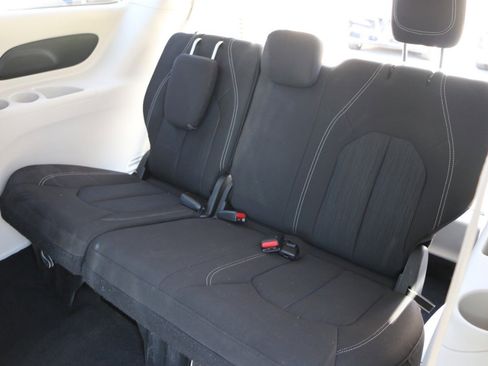 Used 2023 Chrysler Voyager LX FWD image 29