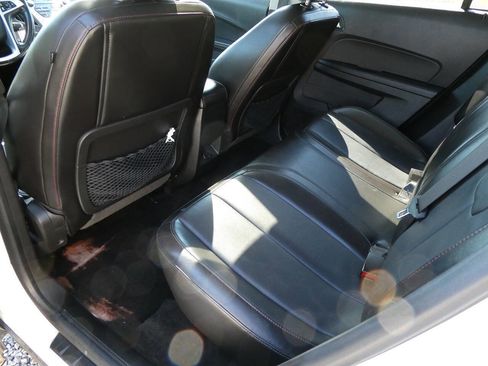 Used 2014 Chevrolet Equinox LT image 8