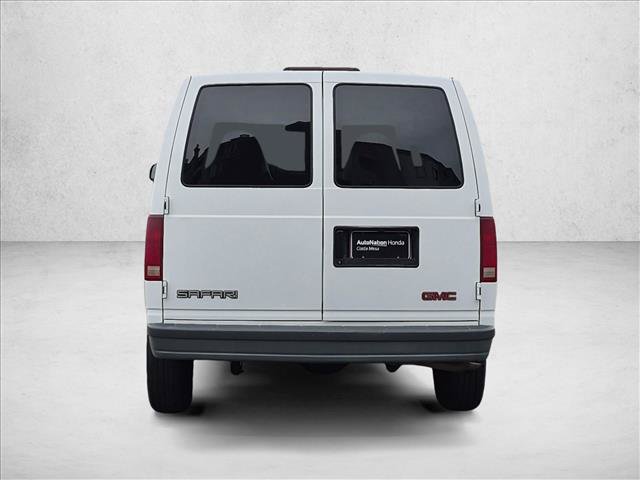 Used 2002 GMC Safari RWD image 7