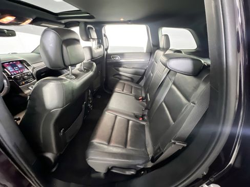 Used 2021 Jeep Grand Cherokee Limited image 25