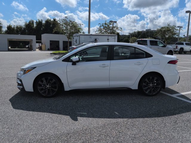 Certified 2025 Toyota Corolla SE FWD image 7