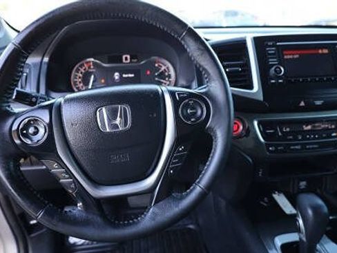 Used 2017 Honda Ridgeline RTL image 19