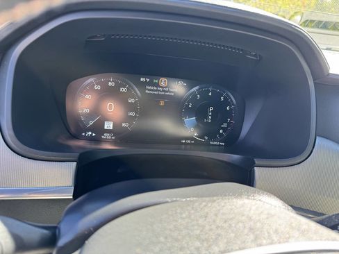 Used 2021 Volvo V90 T5 R-Design image 21