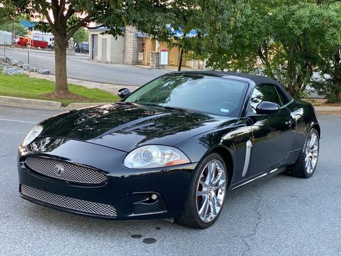 Used 2007 Jaguar XKR Convertible image 2