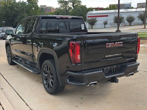 Used 2024 GMC Sierra 1500 Denali w/ Technology Package AWD/4WD image 6