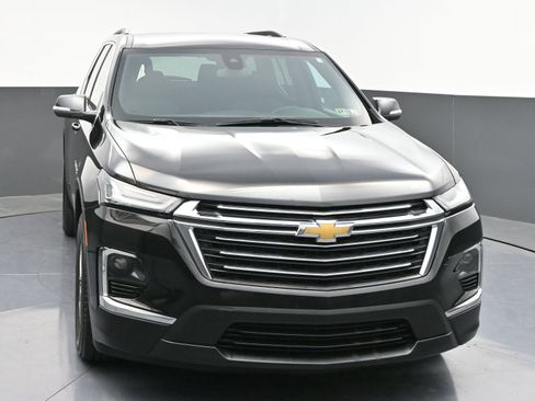 Used 2023 Chevrolet Traverse LT AWD/4WD image 2