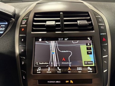 Used 2018 Lincoln MKZ Select w/ Technology Package FWD image 12