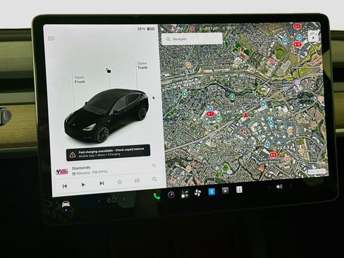 Used 2021 Tesla Model Y Long Range AWD/4WD image 21