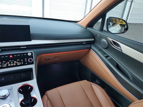 Used 2025 Genesis GV80 3.5T Advanced image 14