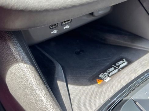 Used 2025 Buick Envista Avenir FWD image 30