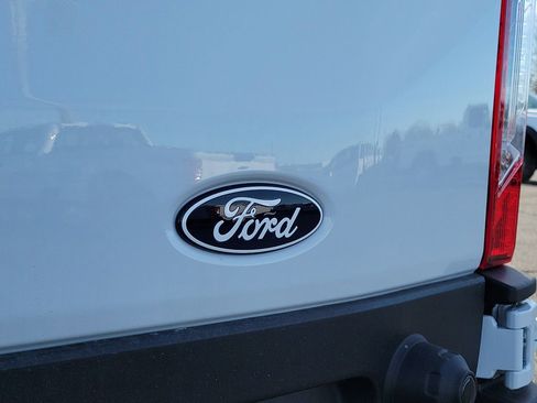 New 2026 Ford Transit 250 148 Medium Roof image 7