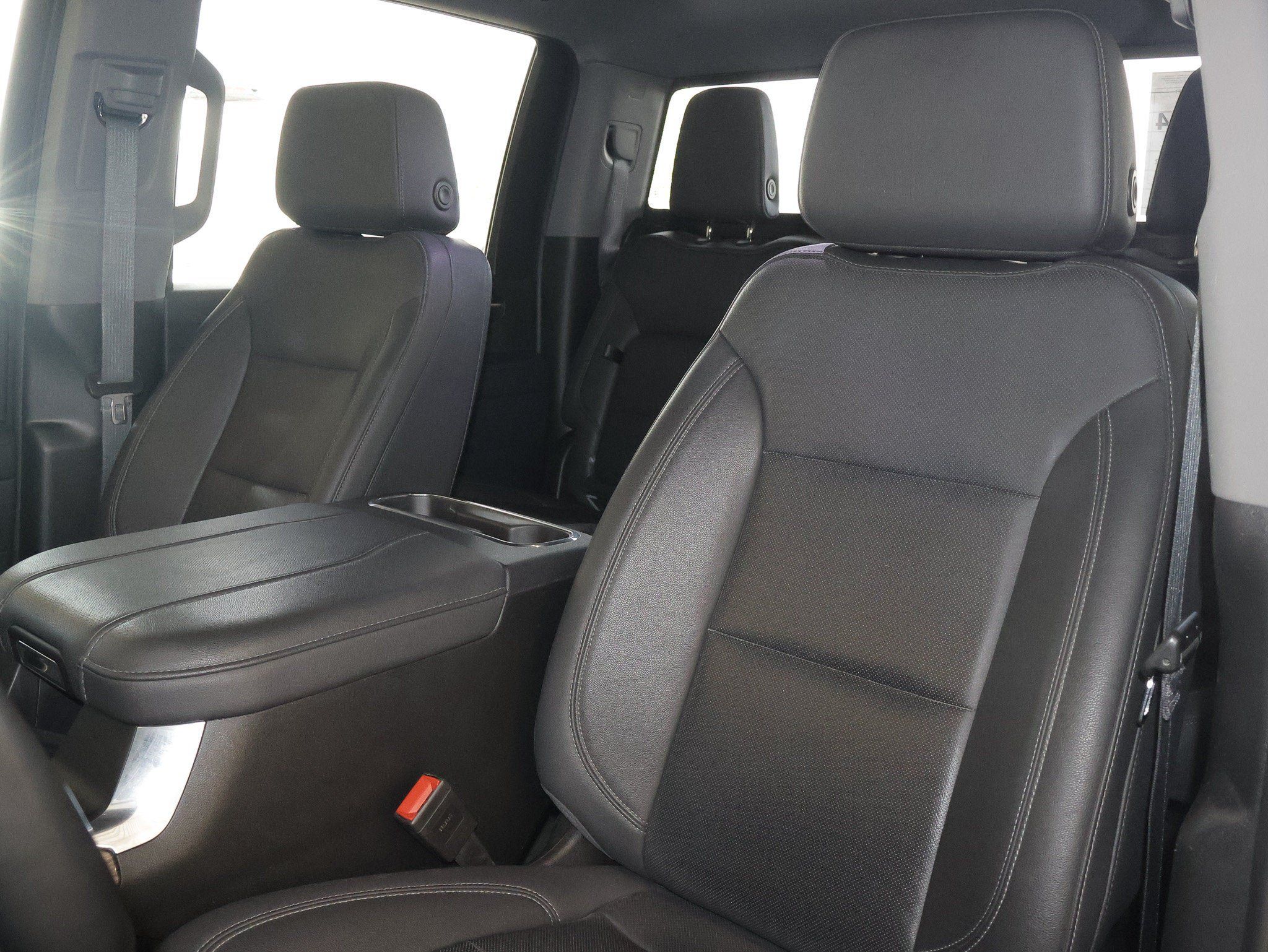 Used 2024 Chevrolet Silverado 2500 LTZ w/ LTZ Plus Package AWD/4WD image 24