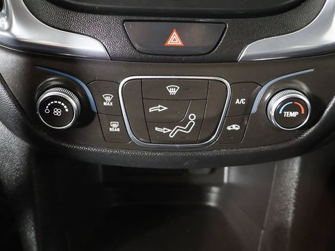 Used 2019 Chevrolet Equinox LT image 38