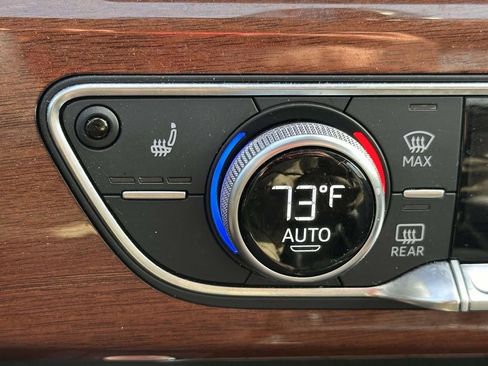 Used 2023 Audi A4 2.0T Premium w/ Convenience Package image 27