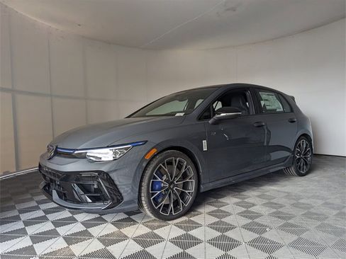 New 2026 Volkswagen Golf image 4