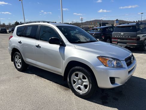 Used 2012 Toyota RAV4 4WD w/ Value Pkg image 2