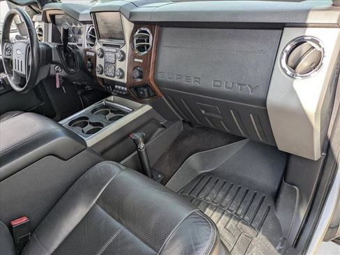 Used 2014 Ford F250 Lariat w/ Lariat Ultimate Package image 17