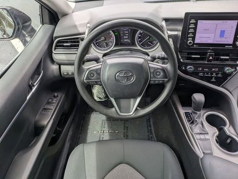 Used 2024 Toyota Camry LE w/ Convenience Package image 15
