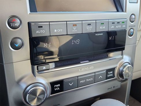 Used 2018 Lexus GX 460 image 17