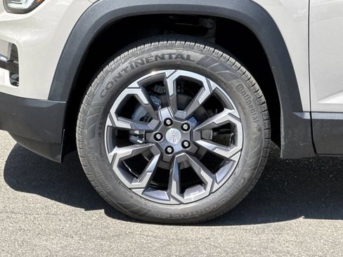 New 2027 GMC Terrain Elevation w/ Elevation Premium Package FWD image 31