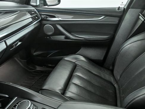 Used 2017 BMW X5 M image 35