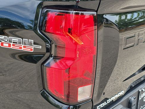 Used 2025 Chevrolet Colorado Trail Boss AWD/4WD image 33