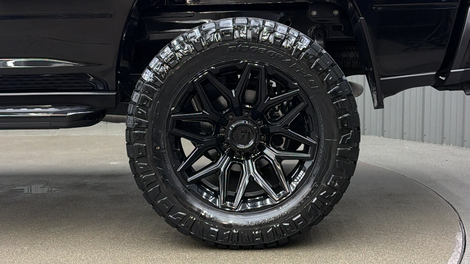 Used 2025 RAM 2500 Laramie w/ Night Edition AWD/4WD image 12