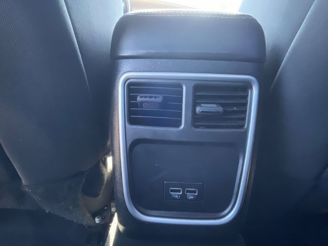 Used 2023 Dodge Charger SXT RWD image 11