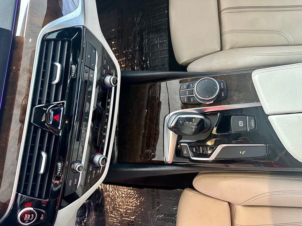 Used 2017 BMW 540i RWD image 32