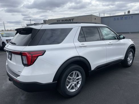 New 2026 Ford Explorer Active image 4
