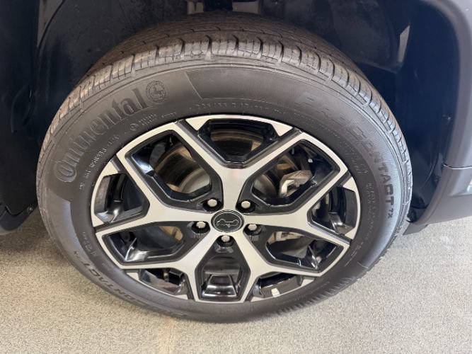 Used 2025 Jeep Compass Limited AWD/4WD image 9