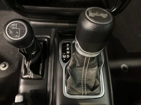 Used 2021 Jeep Wrangler Unlimited Sahara w/ Uconnect 4C Nav & Sound Group image 16