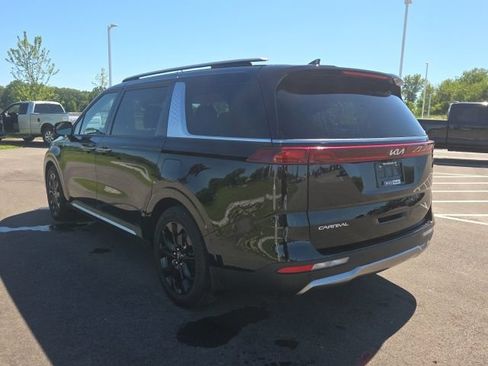 Used 2024 Kia Carnival SX FWD image 15