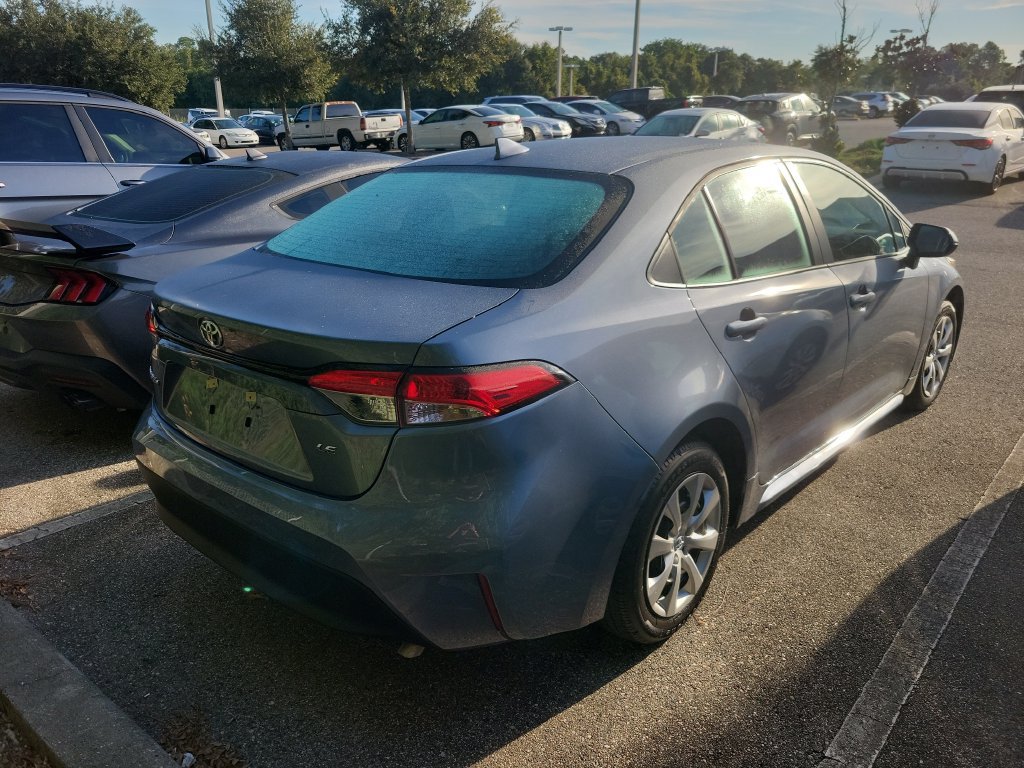 Used 2026 Toyota Corolla LE FWD image 3