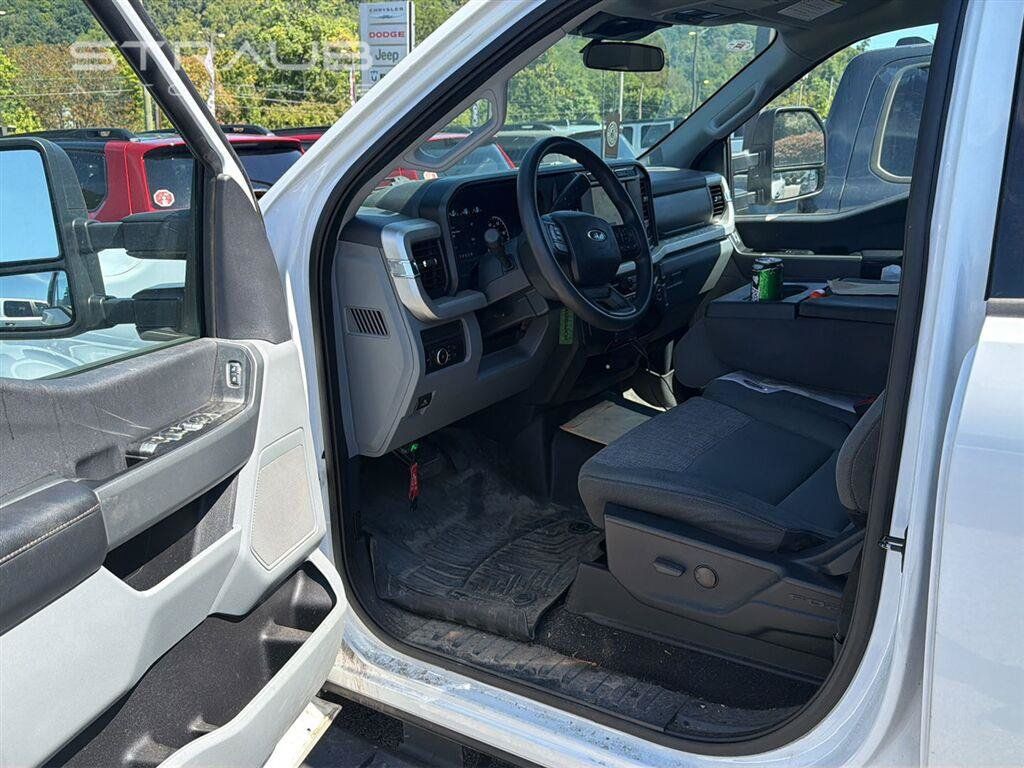 Used 2024 Ford F250 XLT AWD/4WD image 13