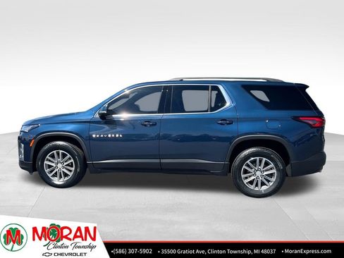 Certified 2023 Chevrolet Traverse LT FWD image 3