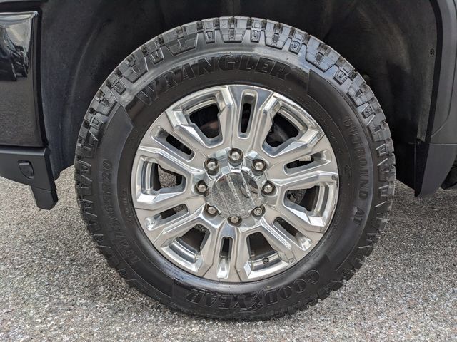 Used 2023 GMC Sierra 3500 Denali w/ Denali Ultimate Package AWD/4WD image 10