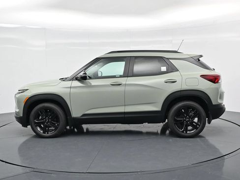 New 2026 Chevrolet TrailBlazer LT w/ Midnight Edition FWD image 4